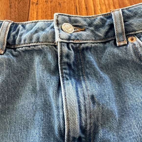 Topshop Cotton Denim Distressed Denim Mini Frayed Hemline / US 4 - Picture 6 of 12